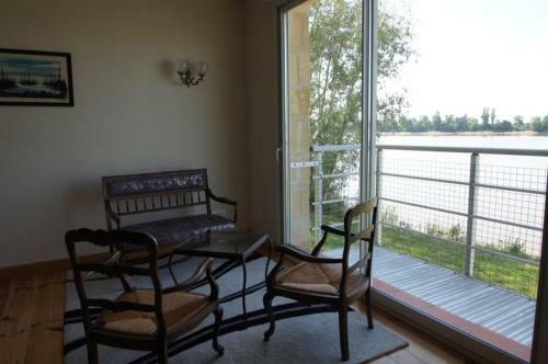 Hostal Ch�teau D'esther