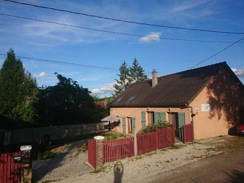 Hostal Maison D'othe