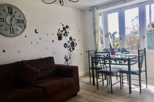 Magnifique Maison 80m� Avec Ext�rieur