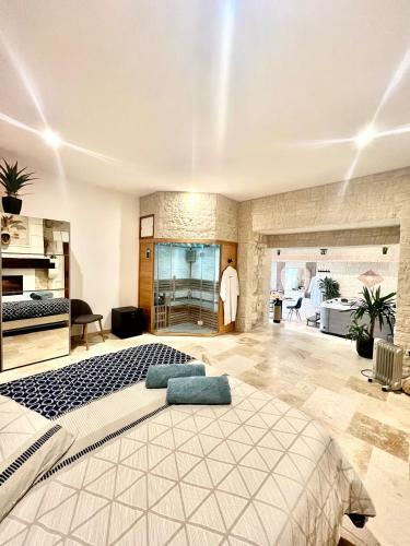 Hostal Suite Privative Jacuzzi Sauna de La Villa Del Castagnol