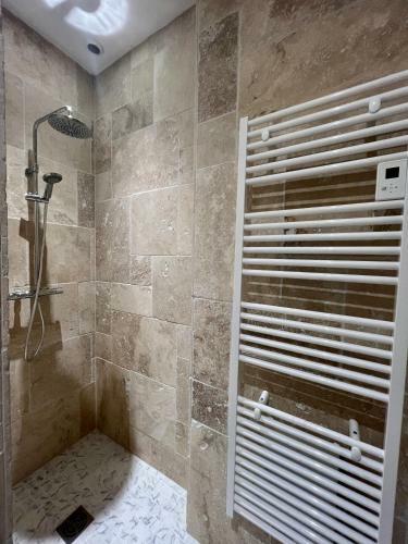 Hostal Suite Privative Jacuzzi Sauna de La Villa Del Castagnol