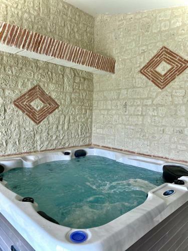 Hostal Suite Privative Jacuzzi Sauna de La Villa Del Castagnol