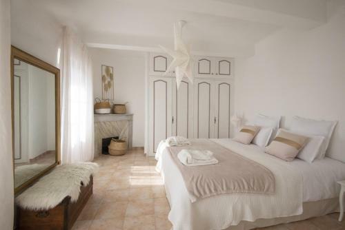 Apartamentos Mas Roseland