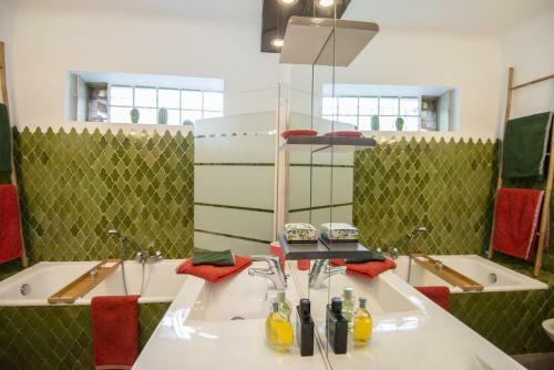 Apartamentos Mas Roseland