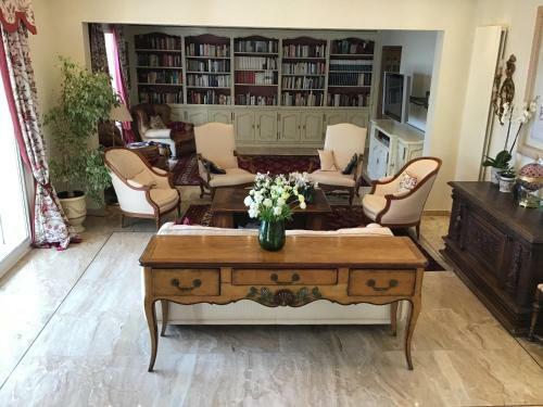 Luxurious Sea View Villa In Saint Paul de Vence