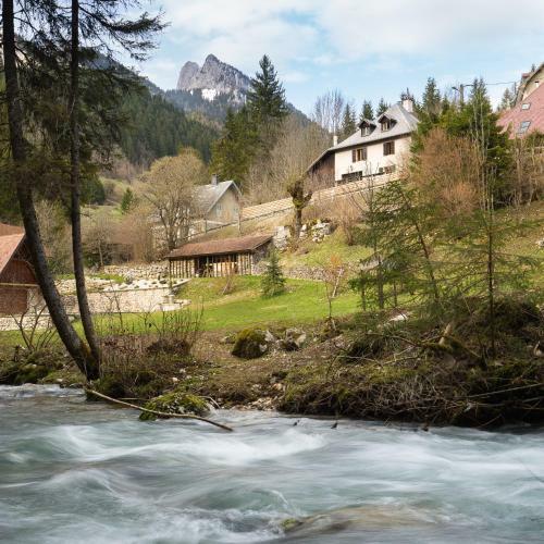 Maison De Caract�re Dans La Chartreuse