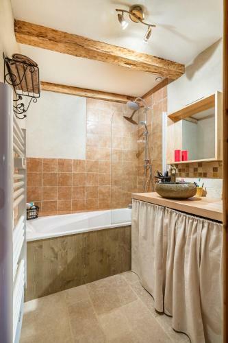 Maison De Caract�re Dans La Chartreuse