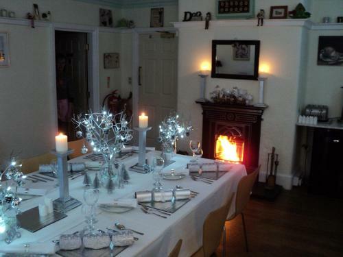 Hostal The White Lodge