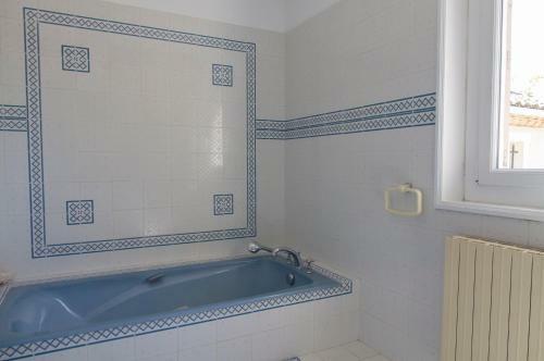 Villa Maison de Campagne Au Charme Proven�al