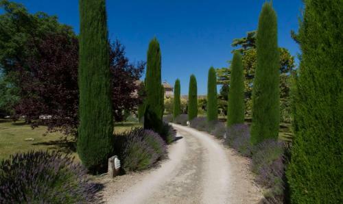 Villa Maison de Campagne Au Charme Proven�al