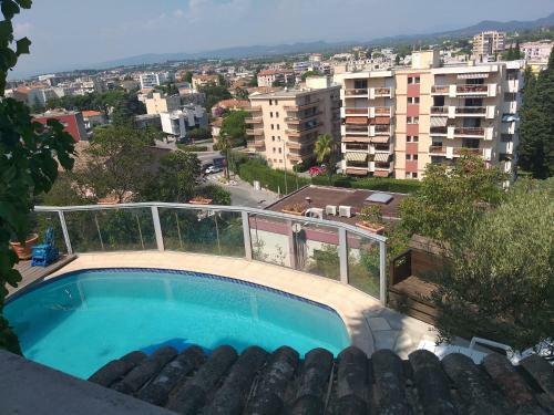 Apartamento Joli Appartement Centre Saint-raphael Piscine