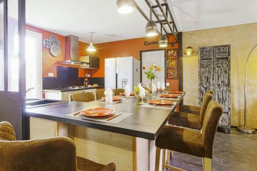 Gorgeous House With Pool In St Vincent de Tyrosse Welkeys