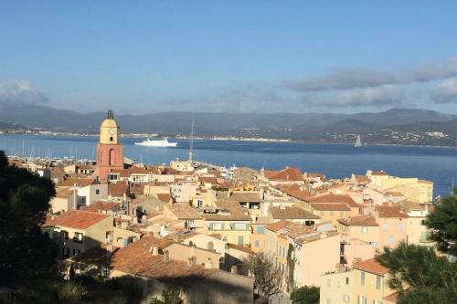 Charmante Petite Maison A L'�ntr�e de Saint Tropez