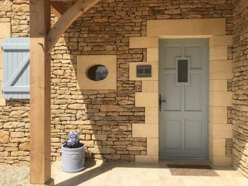 Villa Luxury 3 Bed Holiday Home With Swimming Pool