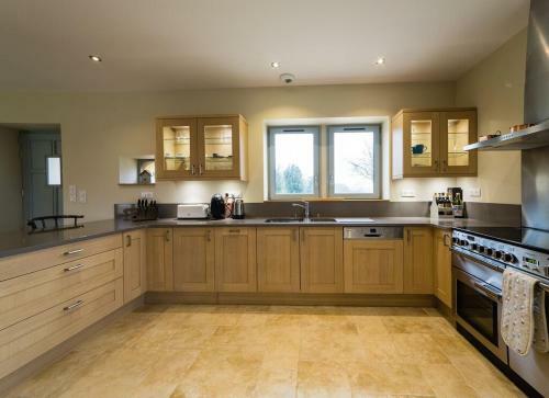 Villa Luxury 3 Bed Holiday Home With Swimming Pool
