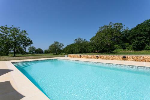 Villa Luxury 3 Bed Holiday Home With Swimming Pool