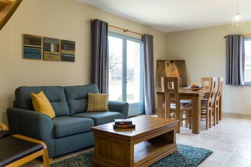 Villa Luxury 3 Bed Holiday Home With Swimming Pool