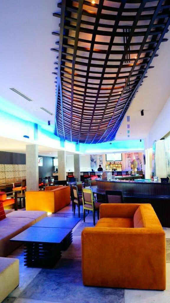 Riande Aeropuerto Hotel