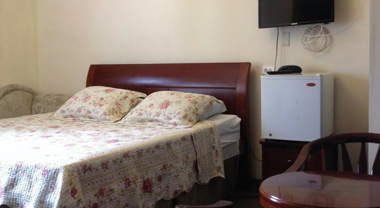 Hotel Costa Inn