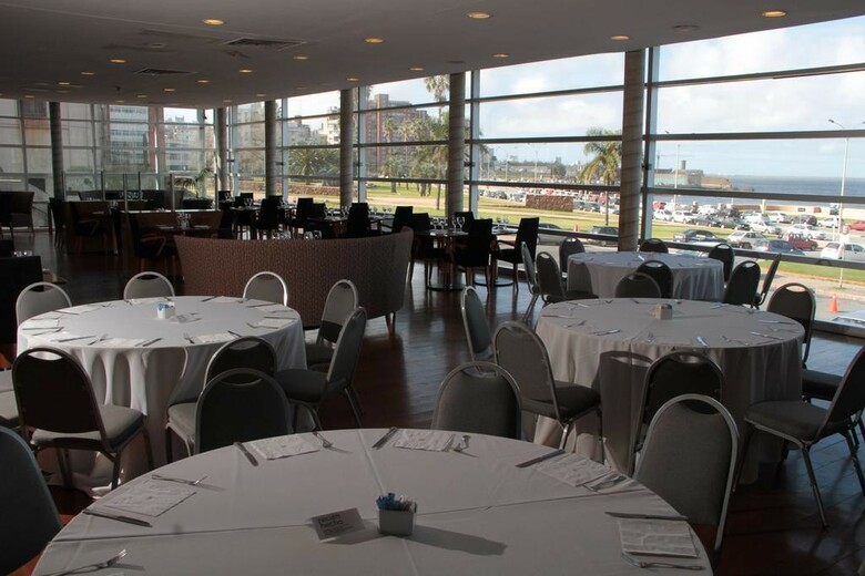 Hotel NH Montevideo Columbia