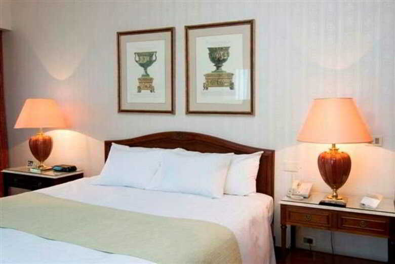 Radisson Montevideo Victoria Plaza Hotel