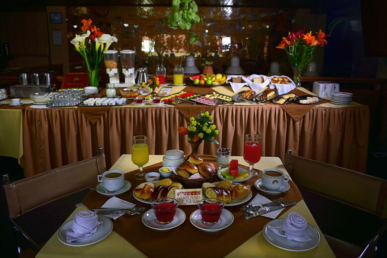 Hotel Cesars Plaza