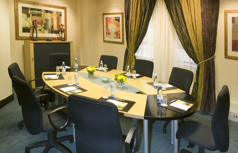 Cape Town Lodge Hotel