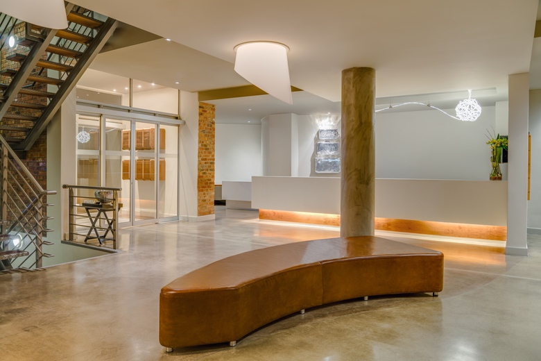 Hotel Protea Victoria Junction