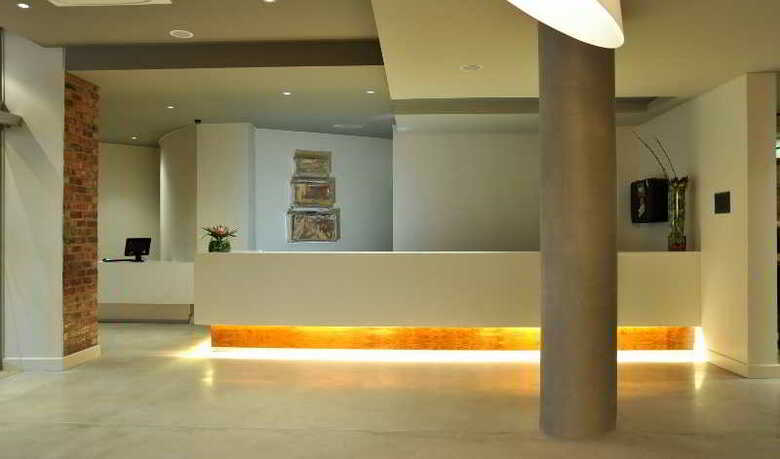 Hotel Protea Victoria Junction