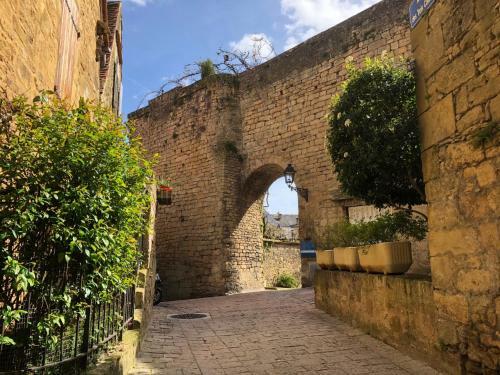 In Sarlat Luxury Rentals, Medieval Cente - Gite Barry