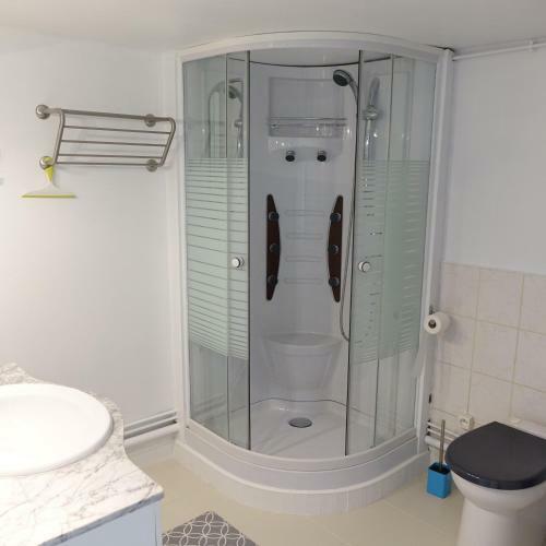 Apartamento Une - Halte Entre Les Ponts - En Toute Simplicit�