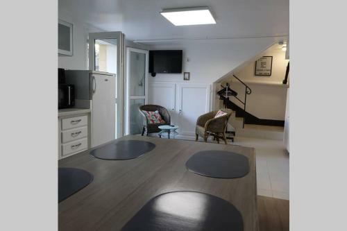 Apartamento Une - Halte Entre Les Ponts - En Toute Simplicit�