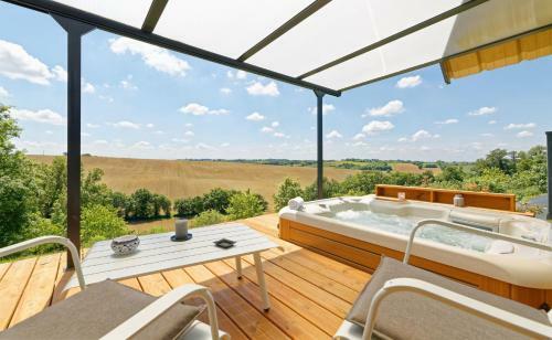 Bed & Breakfast Chambre D'h�tes de Charme � La Maison Bleue