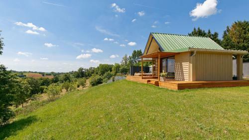 Bed & Breakfast Chambre D'h�tes de Charme � La Maison Bleue