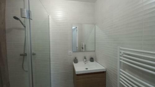 Apartamento Segr� Centre ? Studio ? 24m� ? Cuisne ? Wifi ? Tout Neuf!