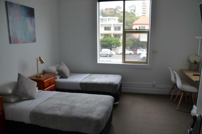 Hostal Manly Guest House