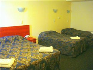 Liberty Plains Motor Inn