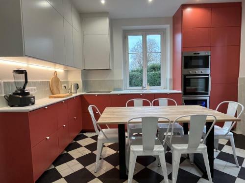 Villa Avril, Piscine, Spa, G�te D'exception, 16 Personnes
