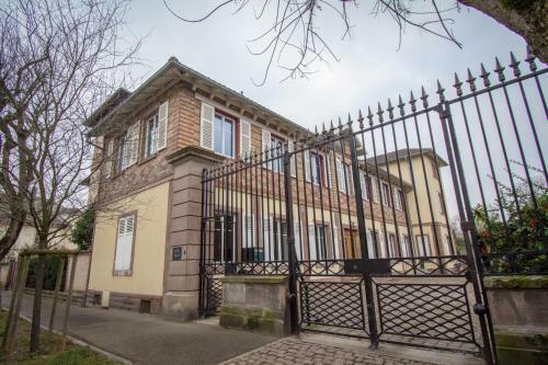 Villa Avril, Piscine, Spa, G�te D'exception, 16 Personnes