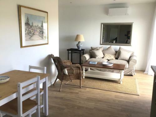 Sisco Groundfloor Apartment With Mountain And Sea Views