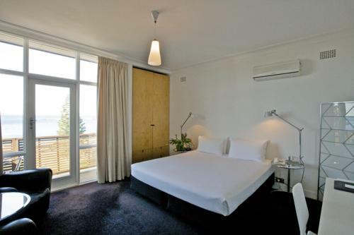 Dive Hotel