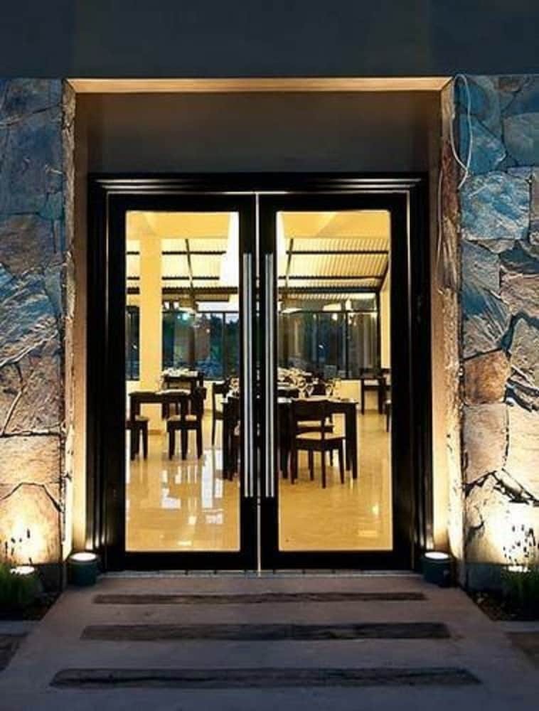 Pro Hotel