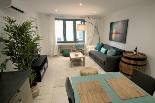 Apartment Right In The Heart Of S�te