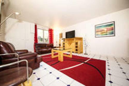 Remarkable 3-bed House In Suresnes Facing Paris