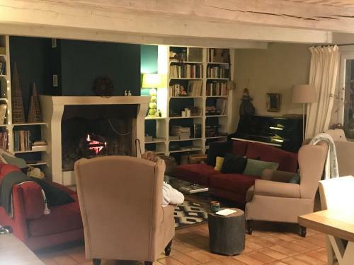 Bed & Breakfast Les Aigui�res En Provence