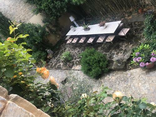 Bed & Breakfast Les Aigui�res En Provence