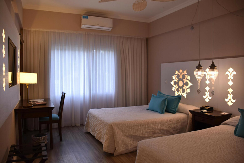Hotel Howard Johnson Pilar Resort Spa & Convention Center