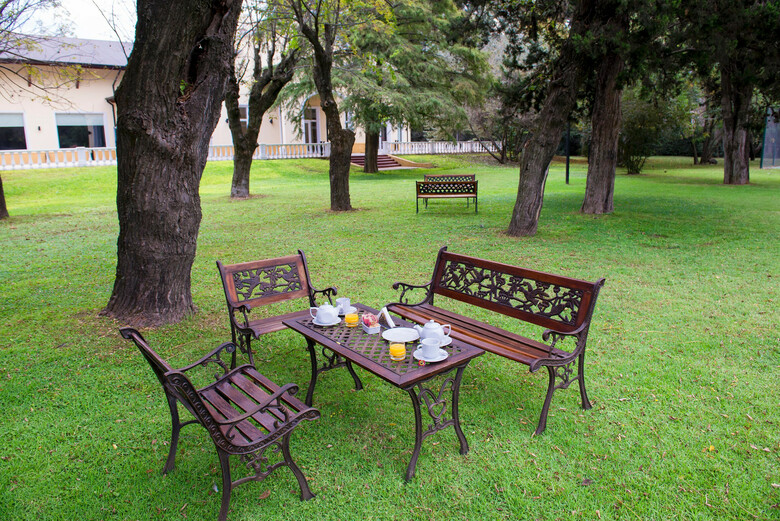 Hotel Howard Johnson Pilar Resort Spa & Convention Center