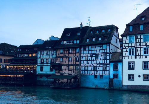 Maison Duplex, Avec Terrasse Dans Strasbourg