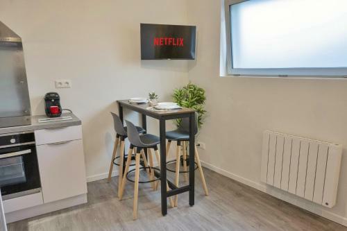Apartamento ? Les Logis de La Tr�moille ? Cozy ? Netflix ?